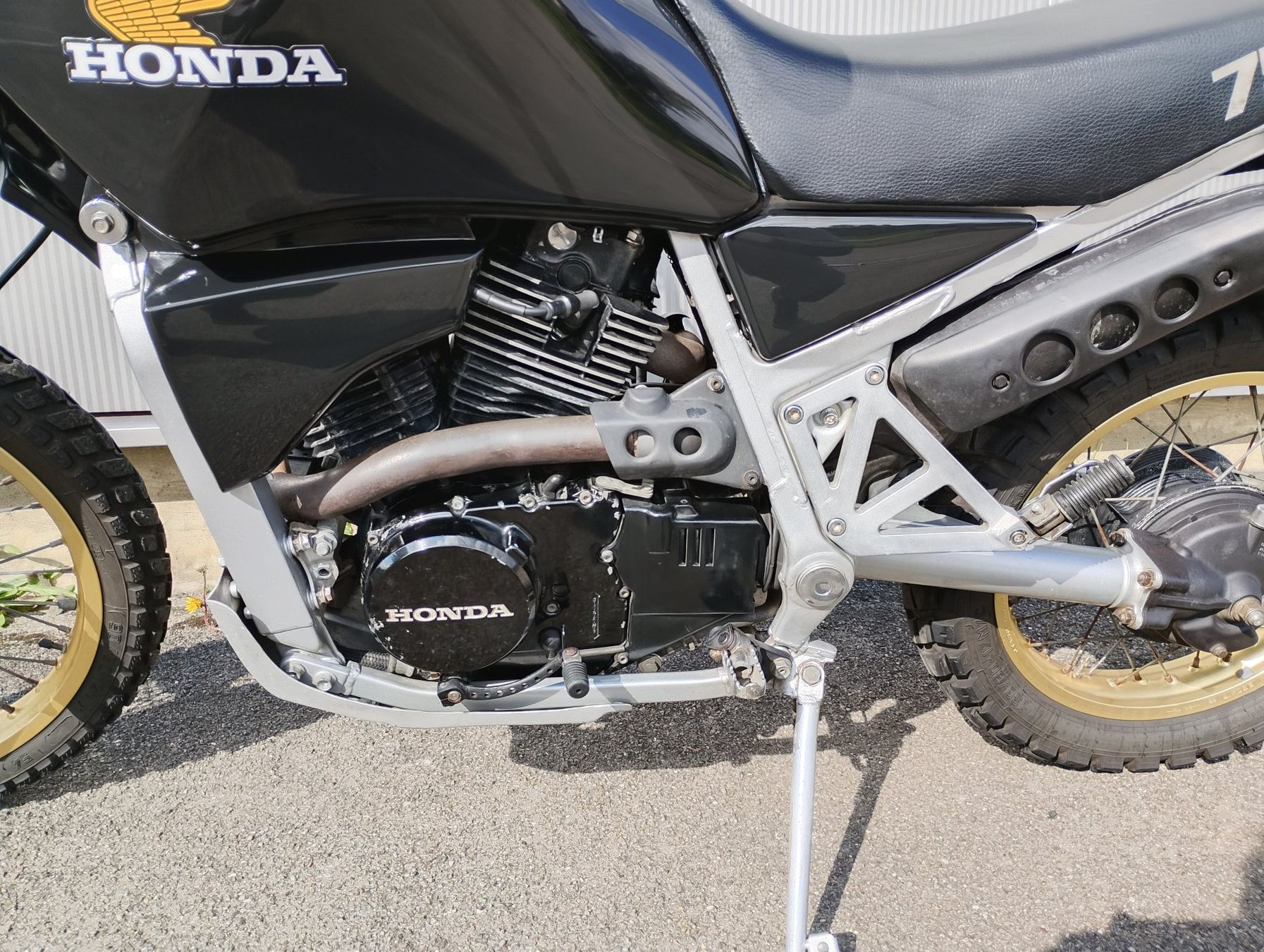 Honda Enduro: Honda XLV 750 R – Difettoso da Basadingen venduto da Class-X_Parts 8
