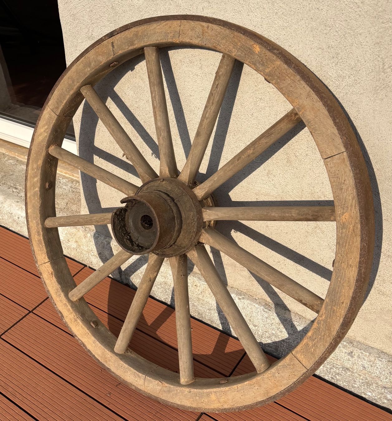 Pneumatici & Ruote complete: Antikes Wagenrad – Usato da Roggwil BE venduto da hausamsee14