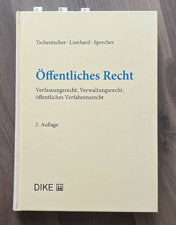 Libri: Öffentliches Recht DIKE – Usato da Niederwangen BE venduto da mcp_l62p