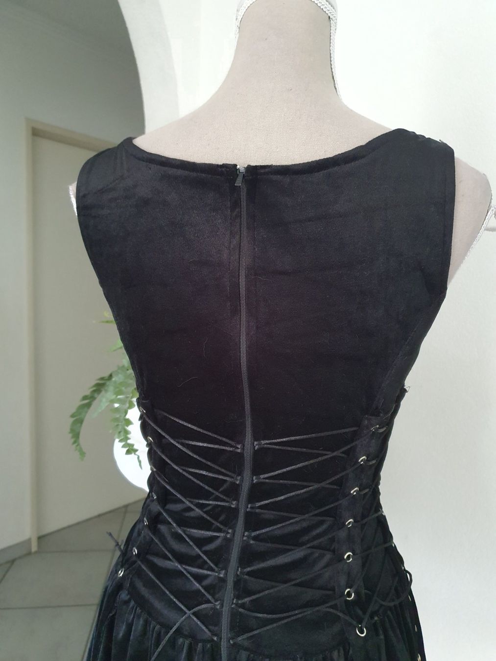 Kleider: Grschnürtes Gothic Samtkleid Gr S "Sinister" – Gebraucht aus Münsingen von BlackTears-3 5