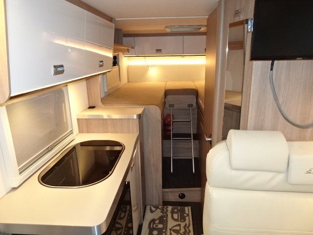 Laika Veicoli da campeggio: Wohnmobil Laika Kosmo V 9 – Usato da Uster venduto da Uster_nord 5