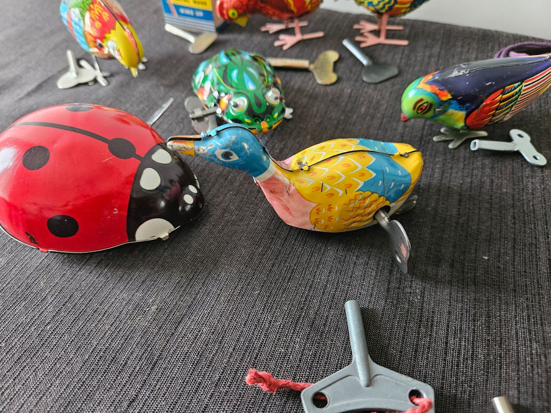 Jouets: Blechspielzeug  13 Stück – D'occasion à Oberrieden par Sun-and-Sand 2