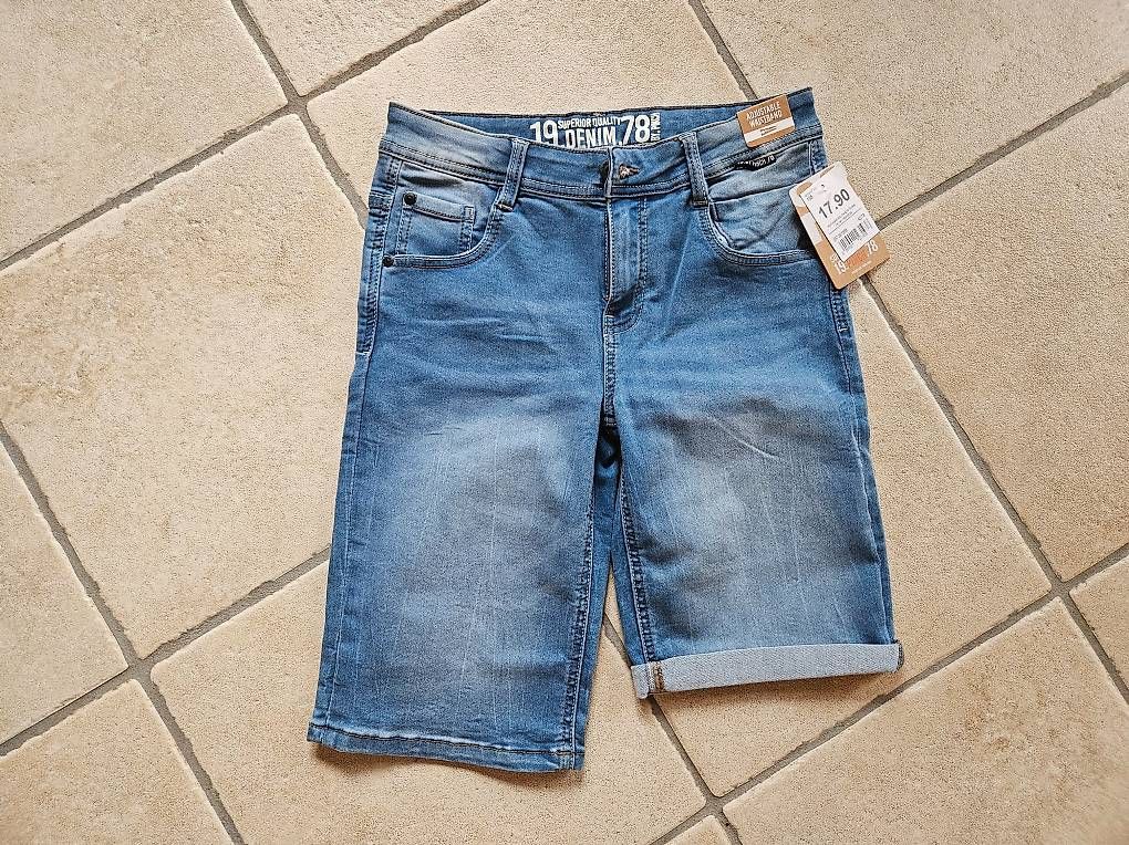 Pantalons: Short en jeans / short chino / 158 – D'occasion à Juriens par Twist03 2