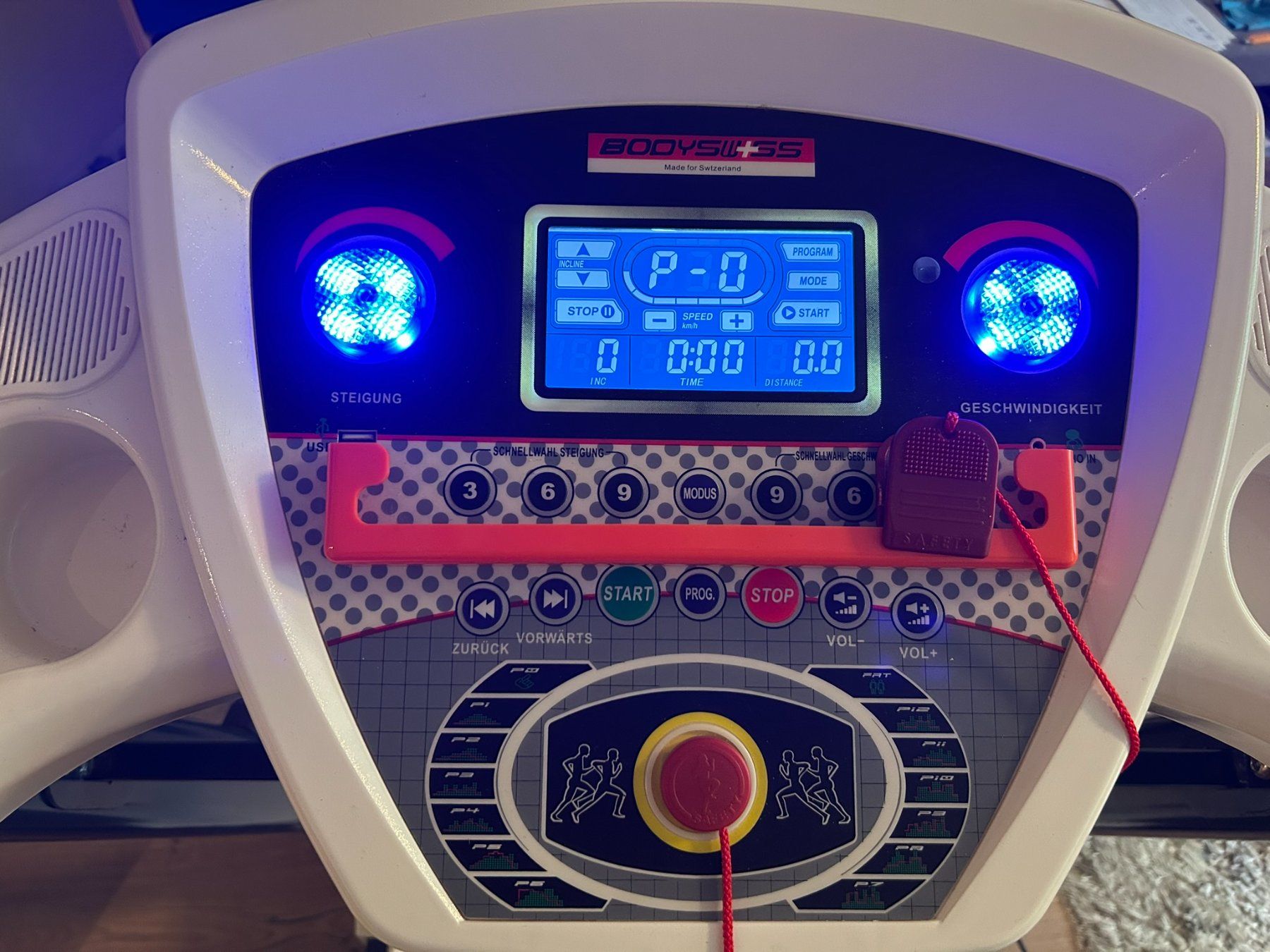 Bodyswiss Hometrainer: Laufband Bodyswiss, klappbar, Steigung + Programme – Gebraucht aus Gümligen von ESCreativwork 1