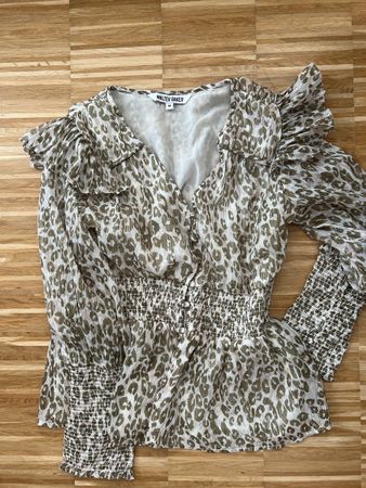 Walter Baker Blouse - Leopard Print, Ruffle Detail, M
