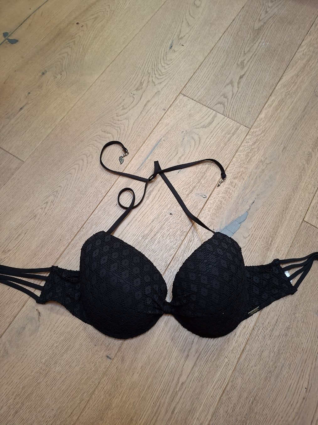 Costumi da bagno & Bikini: bikini 85D oberteil – Usato da Brienz BE venduto da Zwiback20