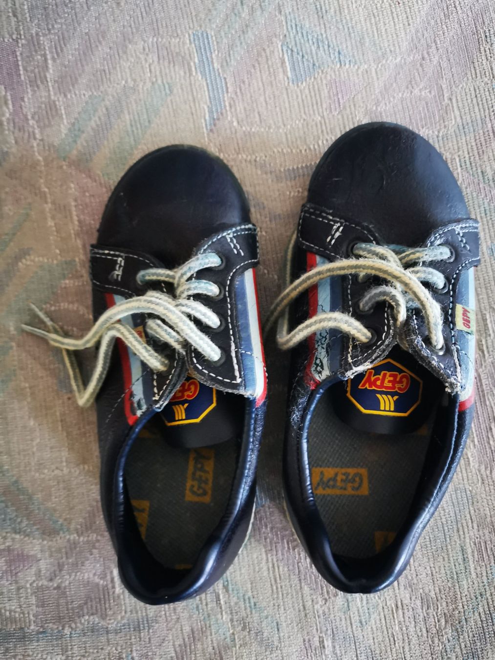 Scarpe per ragazzi: Chaussures enfant GEPY bleu lacets taille 26 – Usato da Courtepin venduto da Fin_dj7p 4