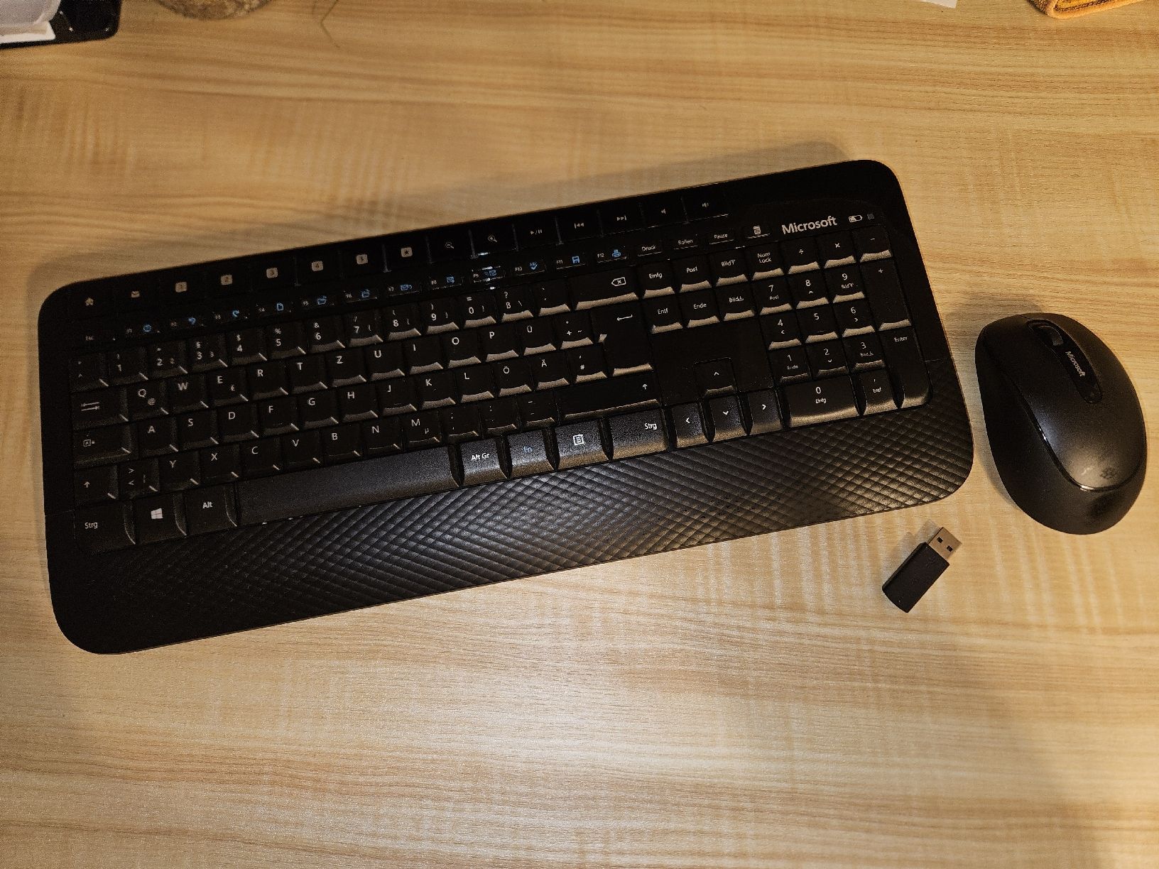 Tastaturen: Microsoft Tastatur mit Maus – Gebraucht aus Stalden (Sarnen) von jen_f2d2