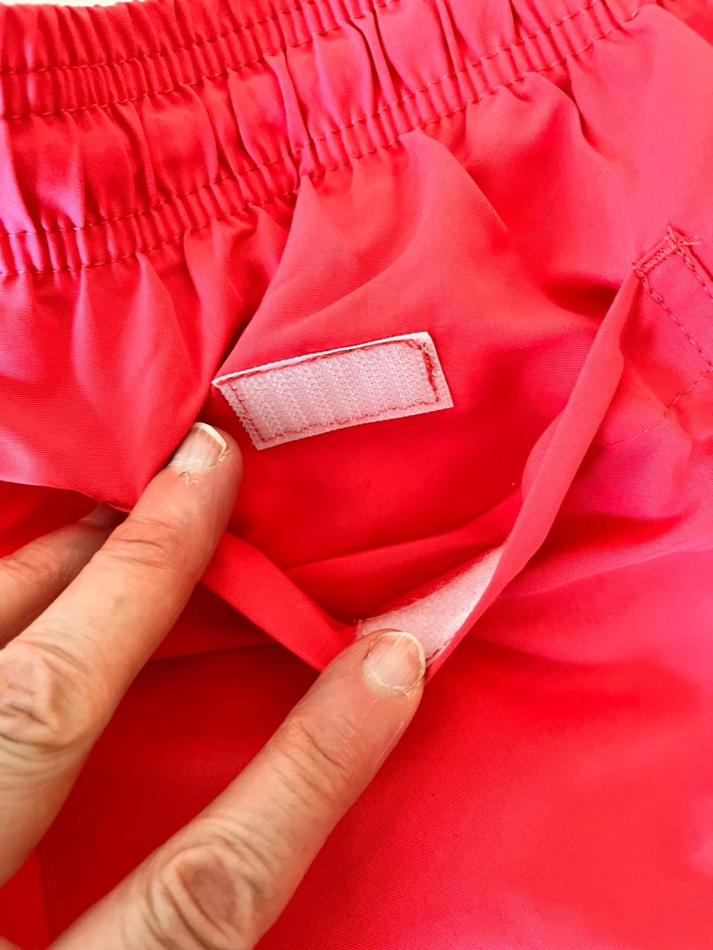 Bench Badehosen: BENCH, Badeshorts Herren, Grösse S, Farbe Hellrot – Neu und originalverpackt aus Rudolfstetten von gst_g7xl 5