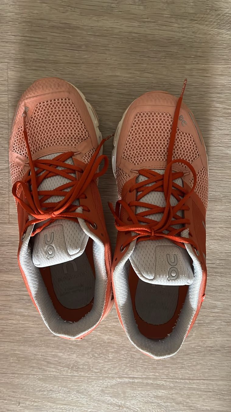 On Damenschuhe: On usate – Gebraucht aus Davesco soragno von Gaby230