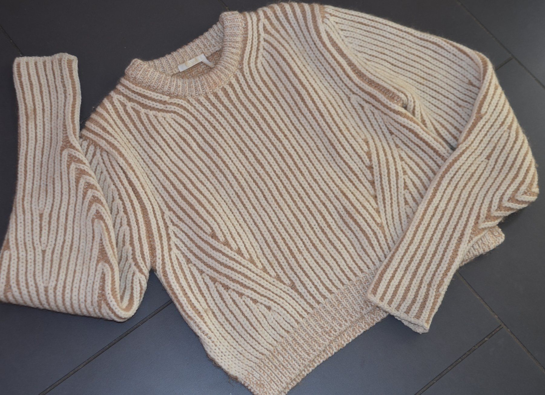 Chloé Pullover & Sweatshirts: Chloé Pullover / Pull .S – Gebraucht aus Collonges von arashee 2