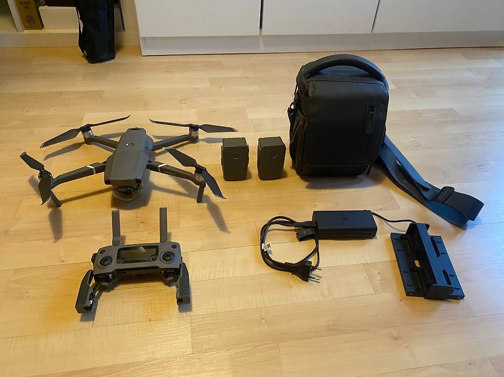 Modellismo RC: DJI Mavic 2 Pro inkl. Fly More Kit – Usato da Dornach venduto da Dale-99