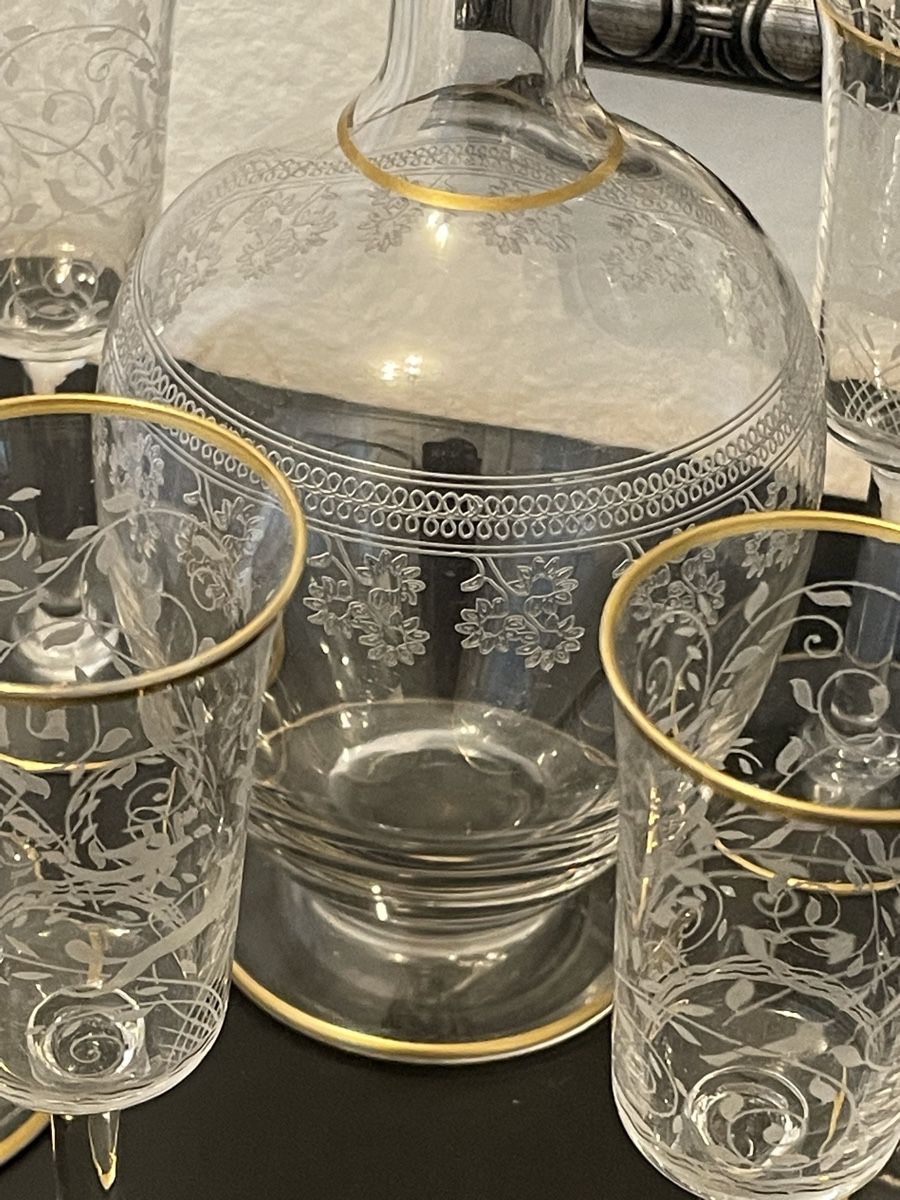 Karaffen: Kristall Karaffe mit 6 Schnaps Becher Handarbeit verziert. – Gebraucht aus Basel von Ga12345 4
