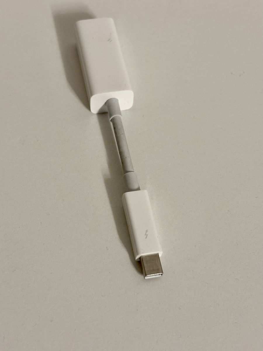 Apple Lecteurs & Adaptateurs: Apple Ethernet Adapter Thunderbolt 2 to RJ45 – D'occasion à Horgen par rrtt 1