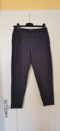 Pantalons professionnels confortables.