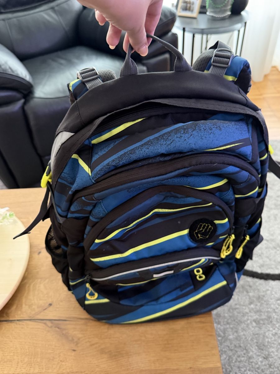 Coocazoo Kindertaschen: Backpack Coocazoo blue yellow stripes good condition – Gebraucht aus Zuerich von mjaudm