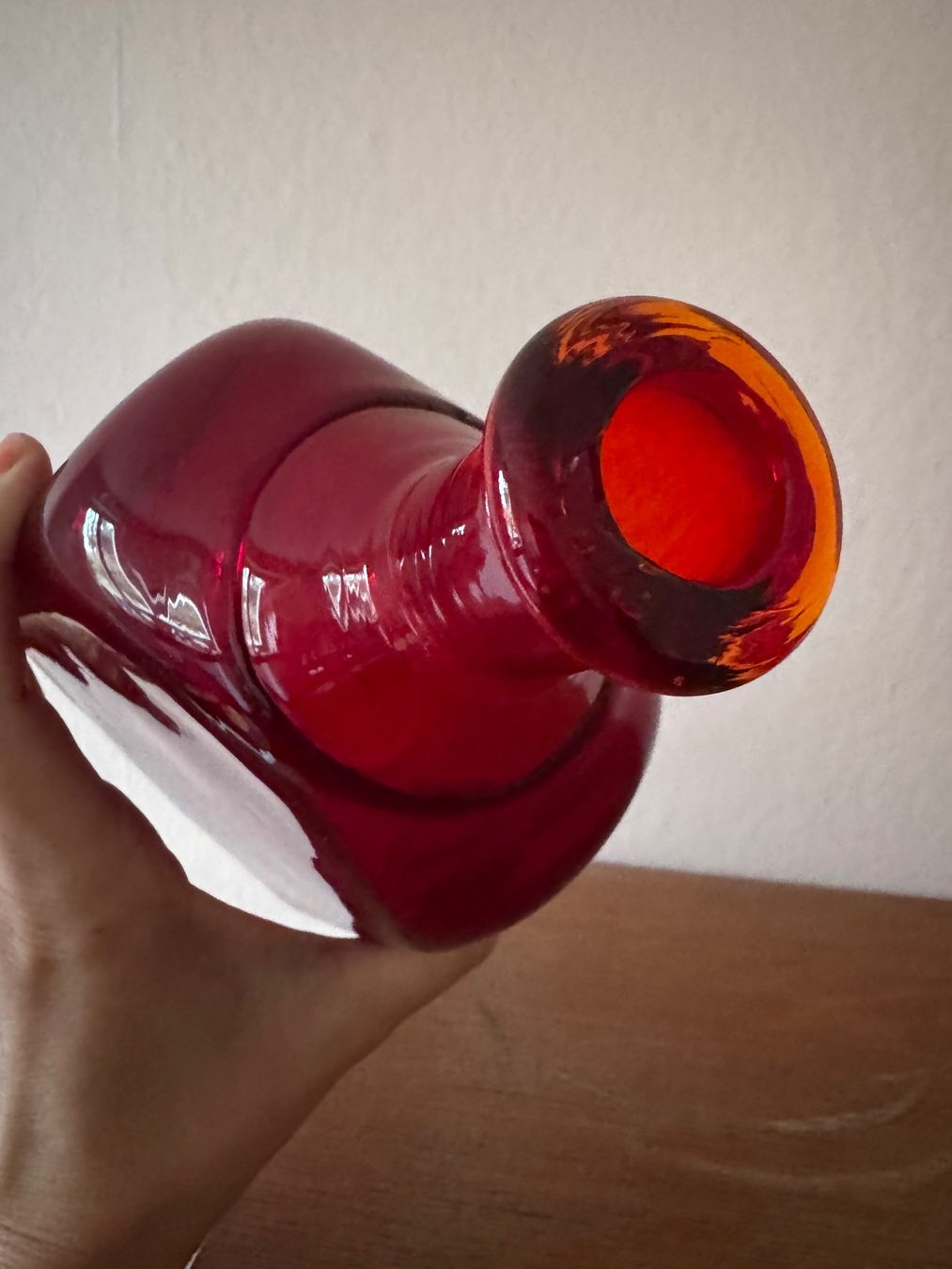 Vasi & Recipienti: Mid Century Glasvase rot – Usato da Zürich venduto da casual4 2