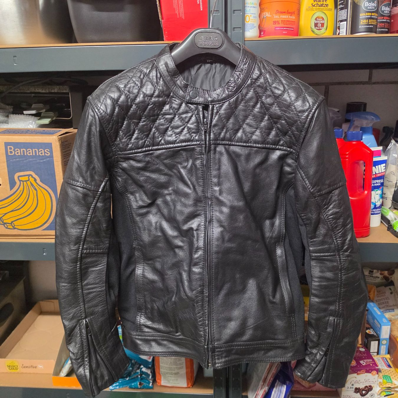 Vestes: Motorrad Lederjacke – D'occasion à Neuenegg par Ines022