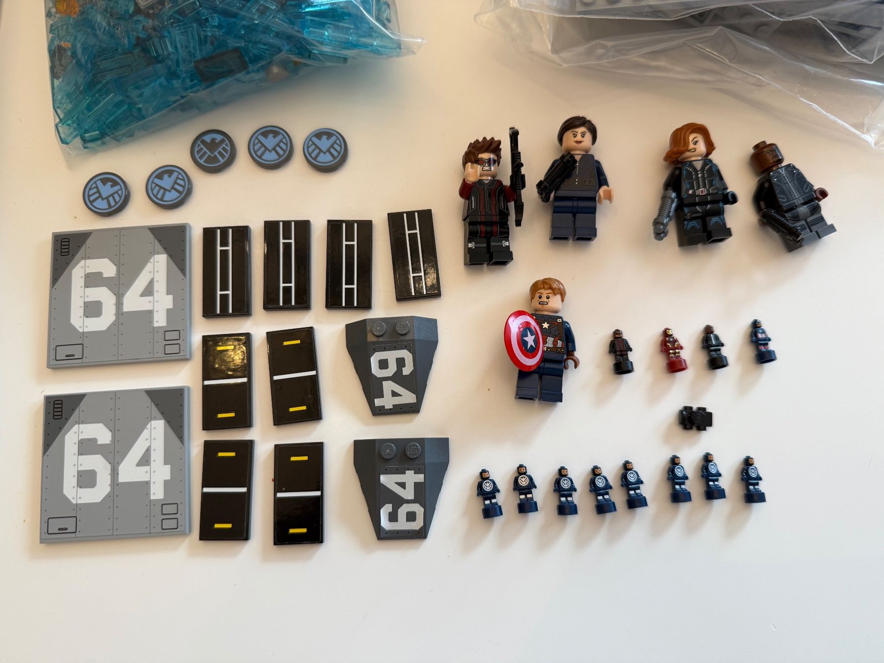 Lego Jeux de construction: Lego Super Heroes 76042 Marvel Avengers Helicarrier – D'occasion à Burgdorf par Pistar 4