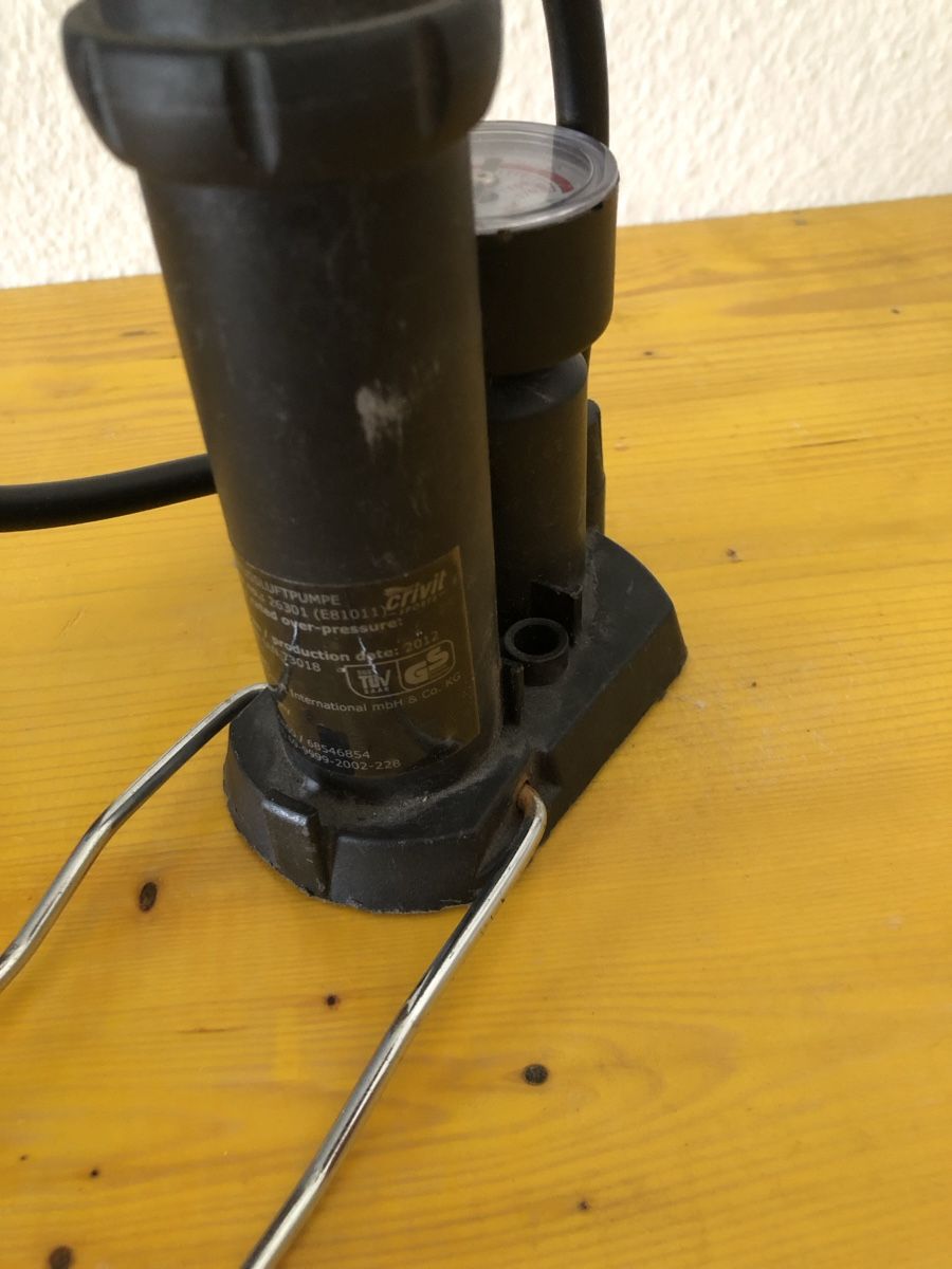 Pompe: Fuss Pumpe – Usato da Riehen venduto da Love-and-Peace 6