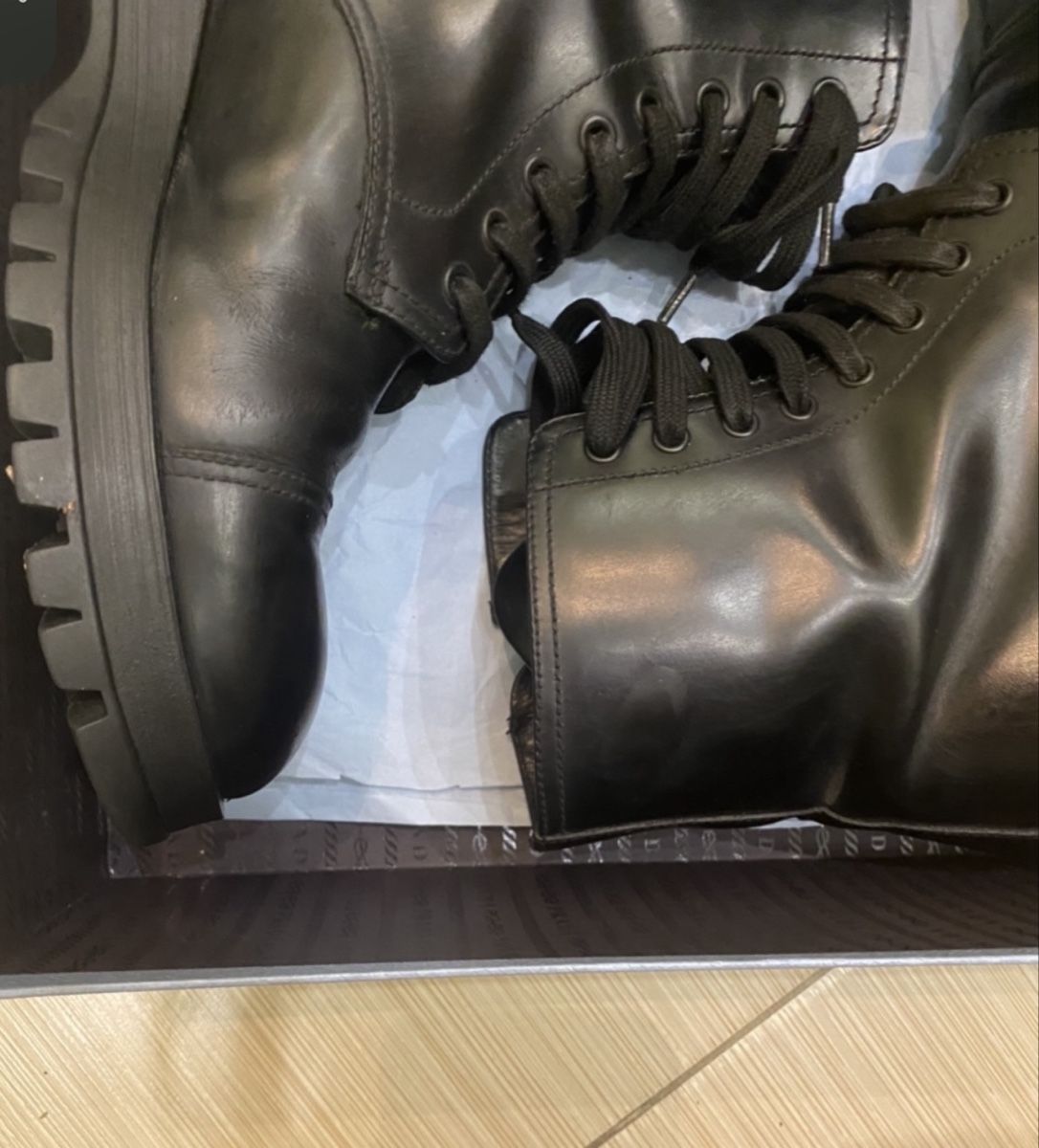 Prada Chaussures femmes: Prada Boots, Size 39 – D'occasion à Rolle par eka_bc9s 4