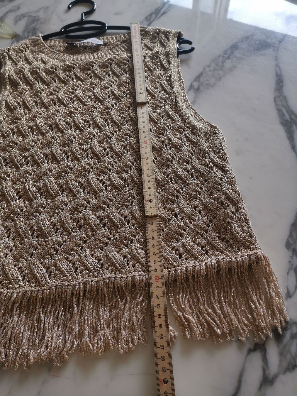 Zara Top: Zara Strick top, gold mit Fransen  – Usato da Uerikon venduto da pink_flamingo 6