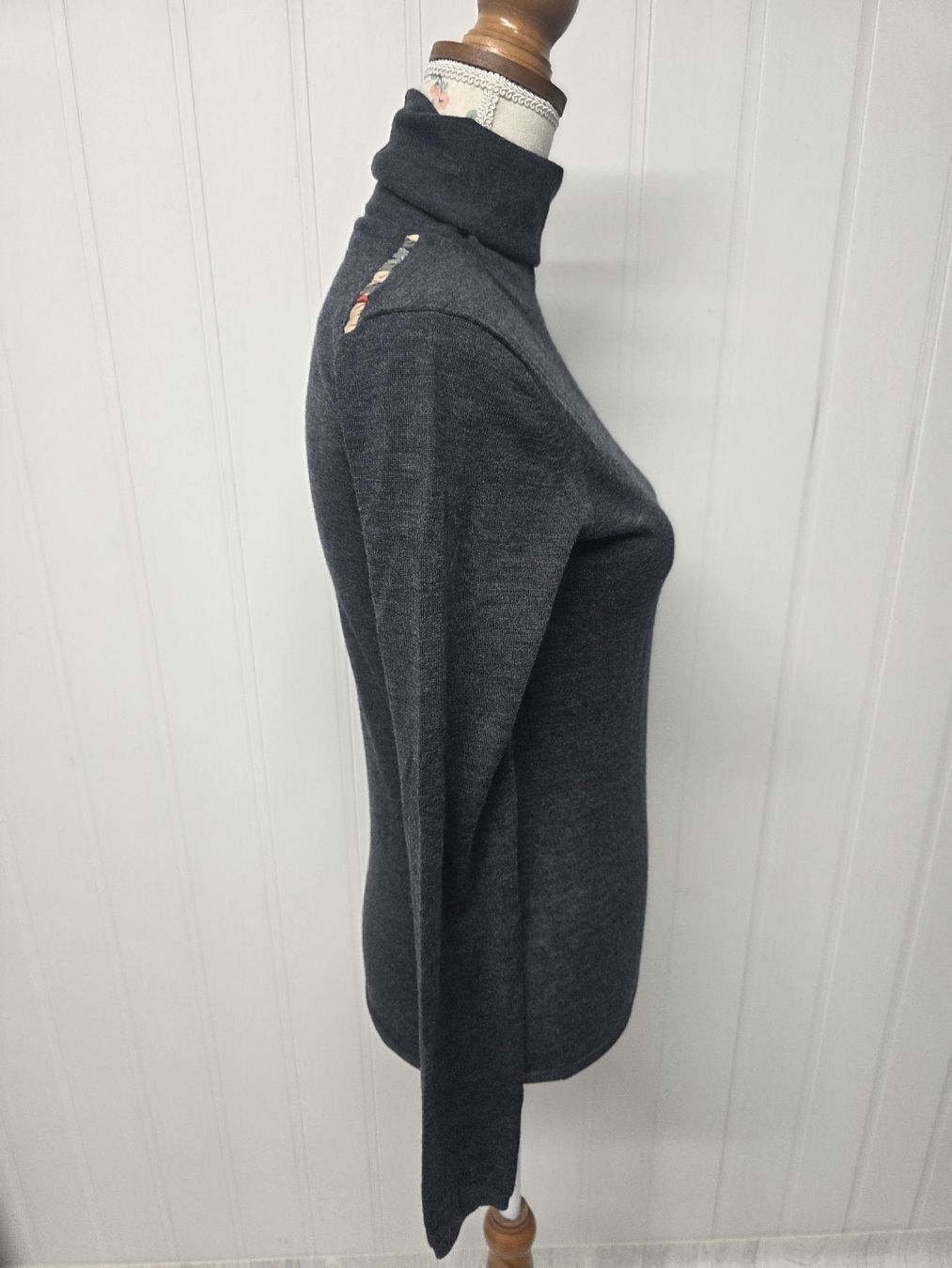 Burberry Pulls & Sweat-shirts: Pull en laine Burberry – Neuf (Voir description) à Chêne-Bourg par wen_q872 3