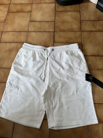 Short écru Taille XL mais fait L Kilyan