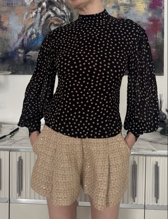 Designer Bluse mit Trompetenärmeln - Gr. S/M - 2023 Mode