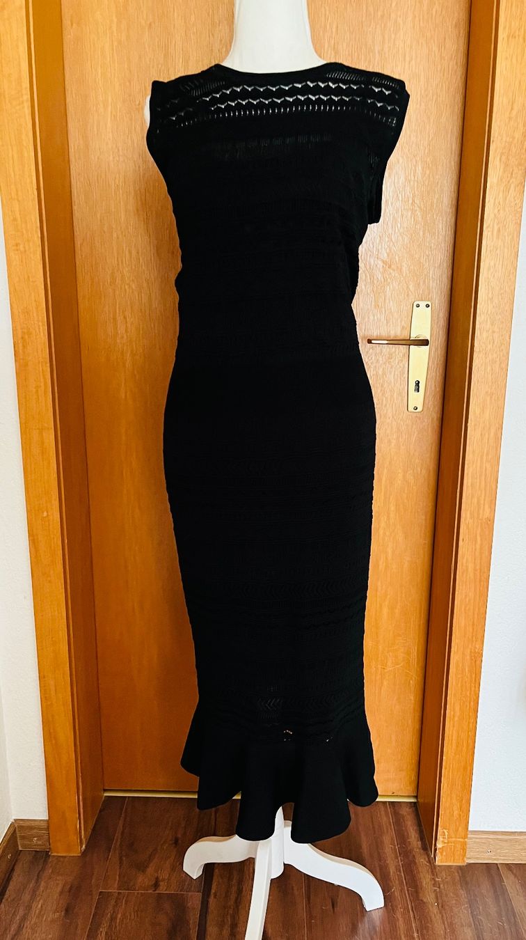 Guess Kleider: Guess Kleid Neu mit etikette – Neu und originalverpackt aus Kirchleerau von Piroska05 5