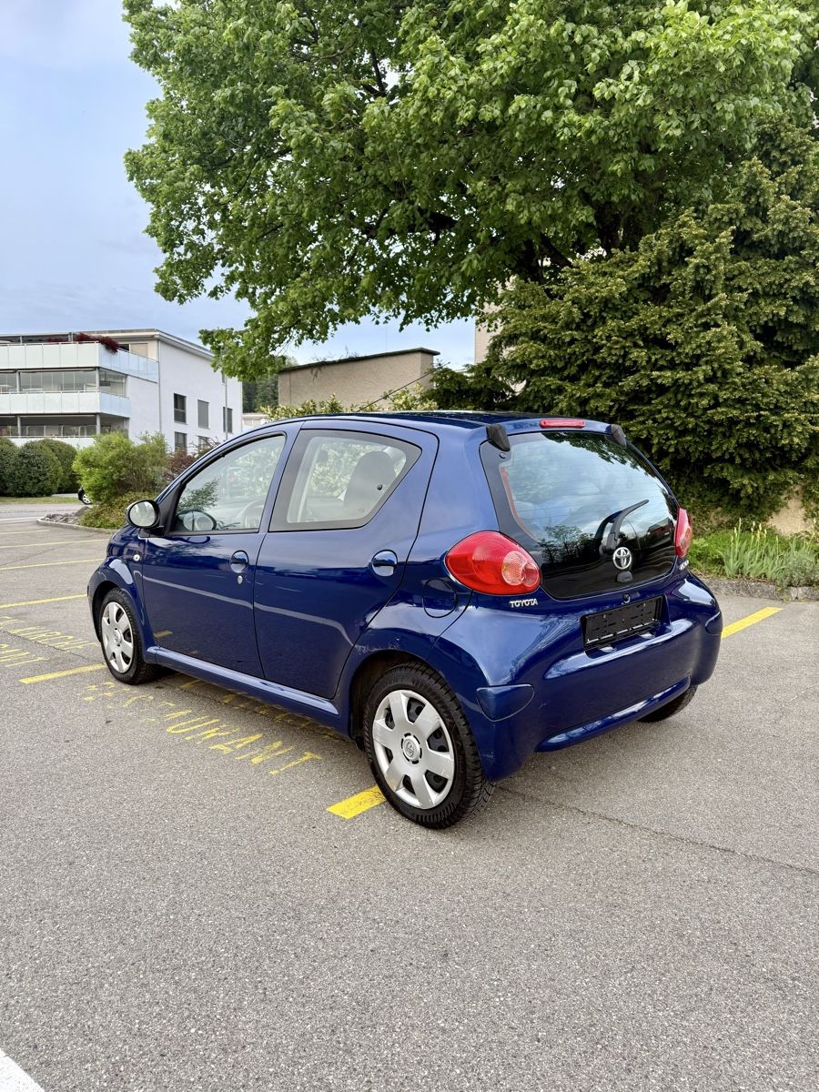 Toyota Automobili: Toyota Aygo 1.0 – Usato da Lütisburg venduto da Deniiss 5