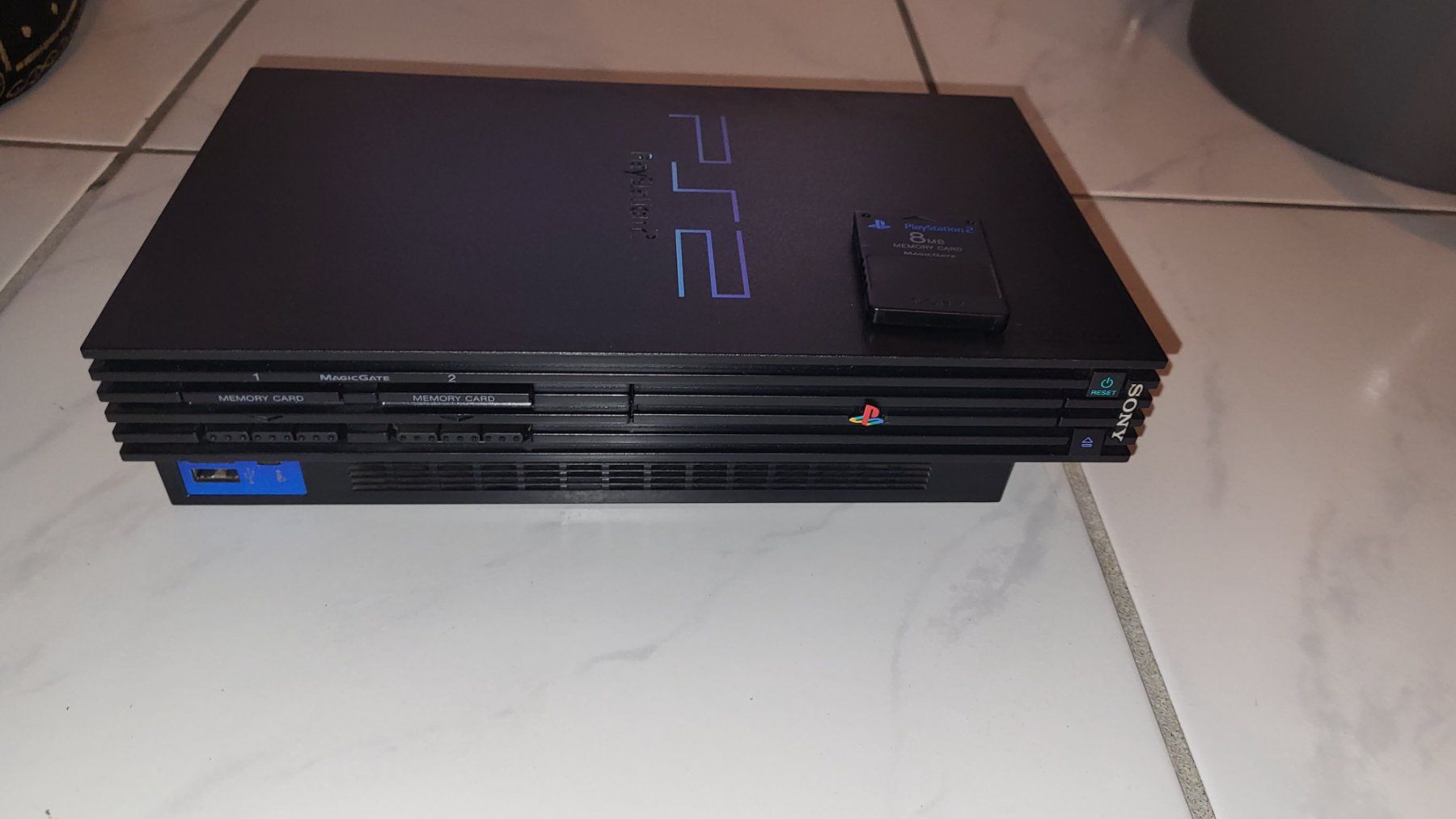 Sony Console: PlayStation 2 avec manettes + Rayman 3 – Usato da St-Imier venduto da ste_88b5 1