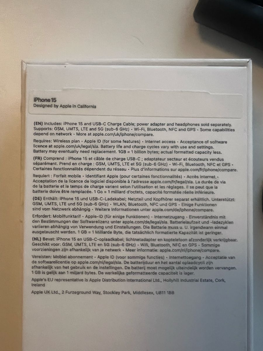 Apple Portables: iPhone 15 schwarz mit Ladekabel 128GB neu – Neuf (Voir description) à Zürich par Susilva 3