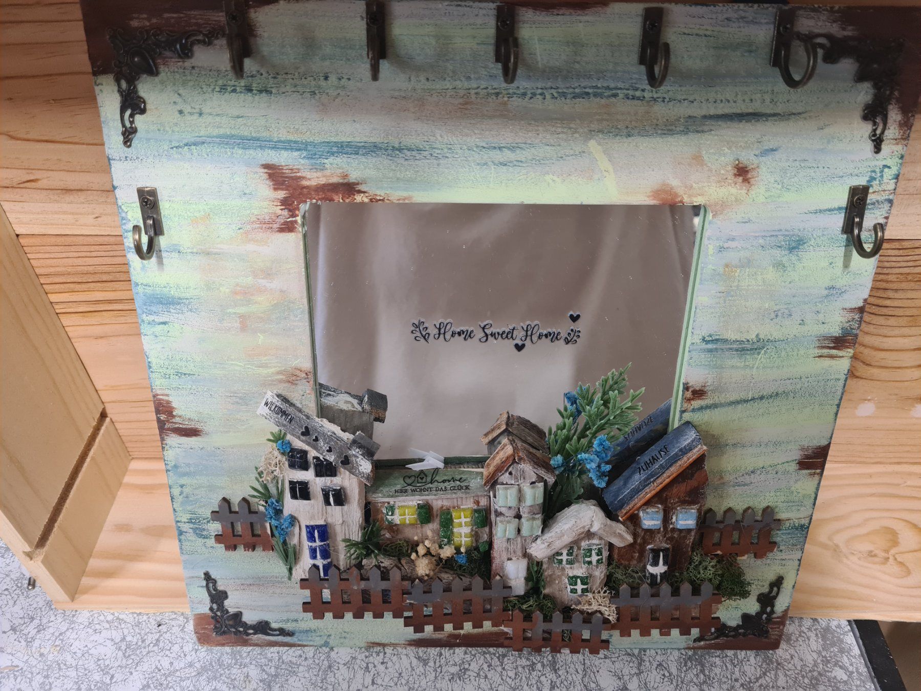 Guardaroba: Hand gefertigtes Schlüsselbrett, 30x30cm – Nuovo e nell'imballaggio originale da Amriswil venduto da kleindeko 1