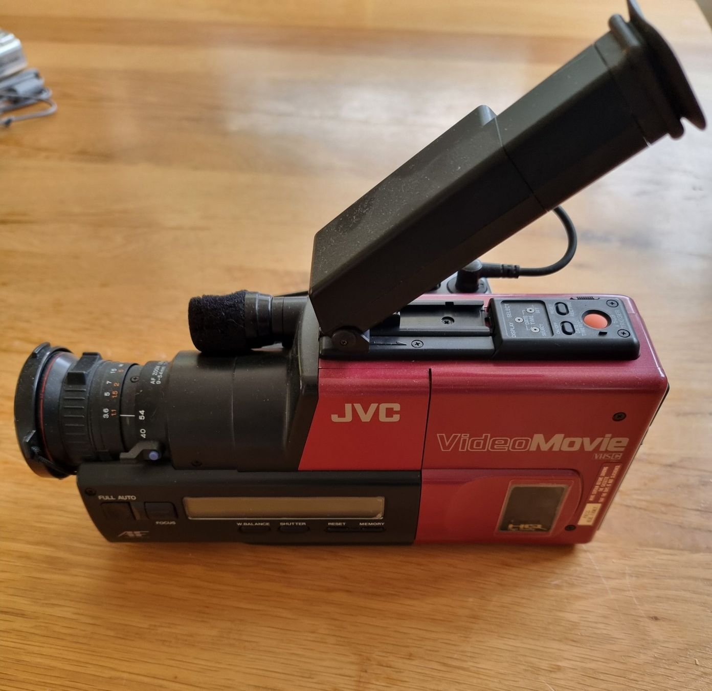 JVC Videocamere: JVC Videokamera  System VHS – Usato da stans venduto da iselli1