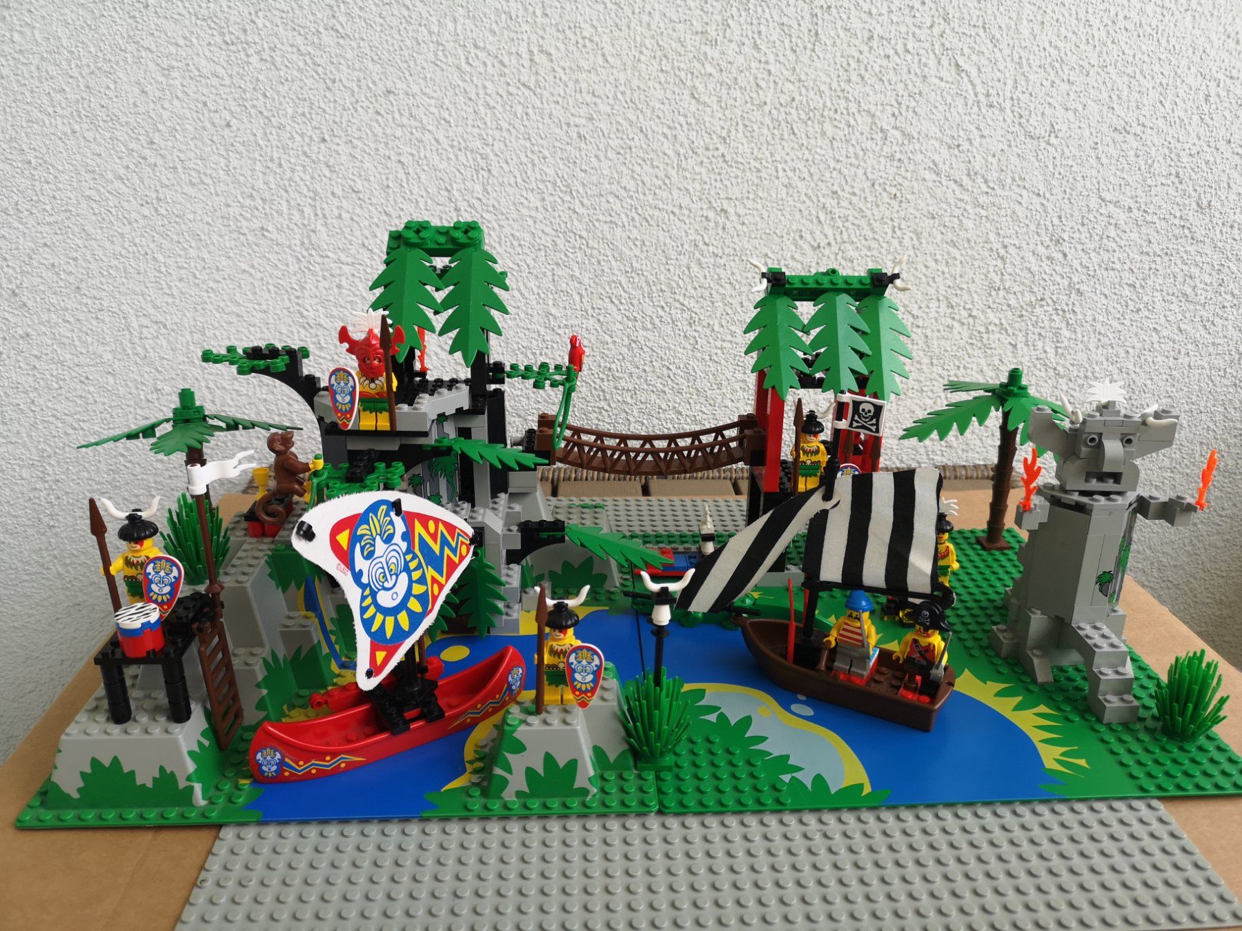 Lego Kit di costruzioni: LEGO 6292 Pirates Islanders Enchanted Island – Usato da Goldau venduto da MacPad