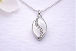 Urne Anhänger /Ascheschmuck / Schmuckurne Zirkonia