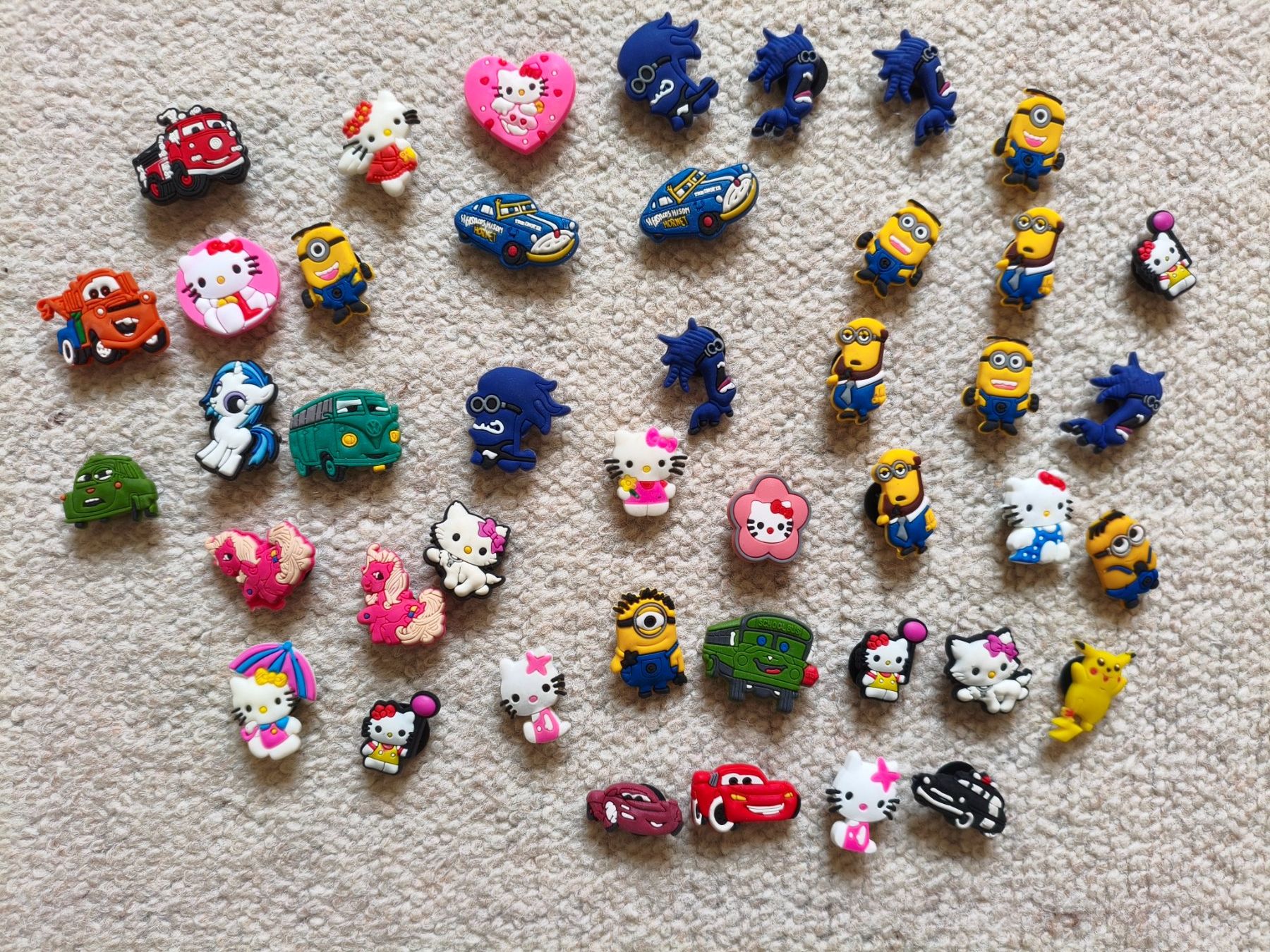 Statuette: Clogc clogs Crocs clocs Anstecker Minion, Tier, Hello Kitty – Nuovo (secondo la descrizione) da Vogelsang AG venduto da miinlade