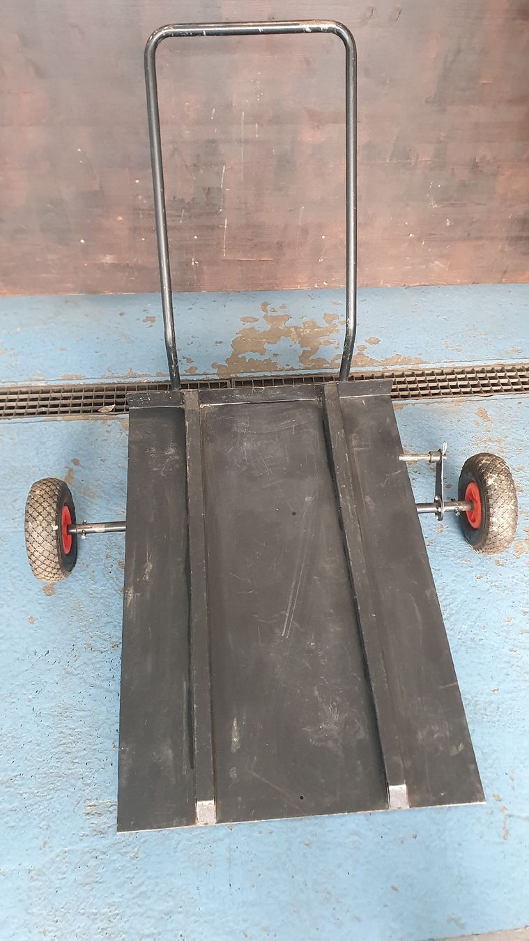 Carrelli di trasporto: Transportwagen – Usato da Maienfeld venduto da RobofixAG