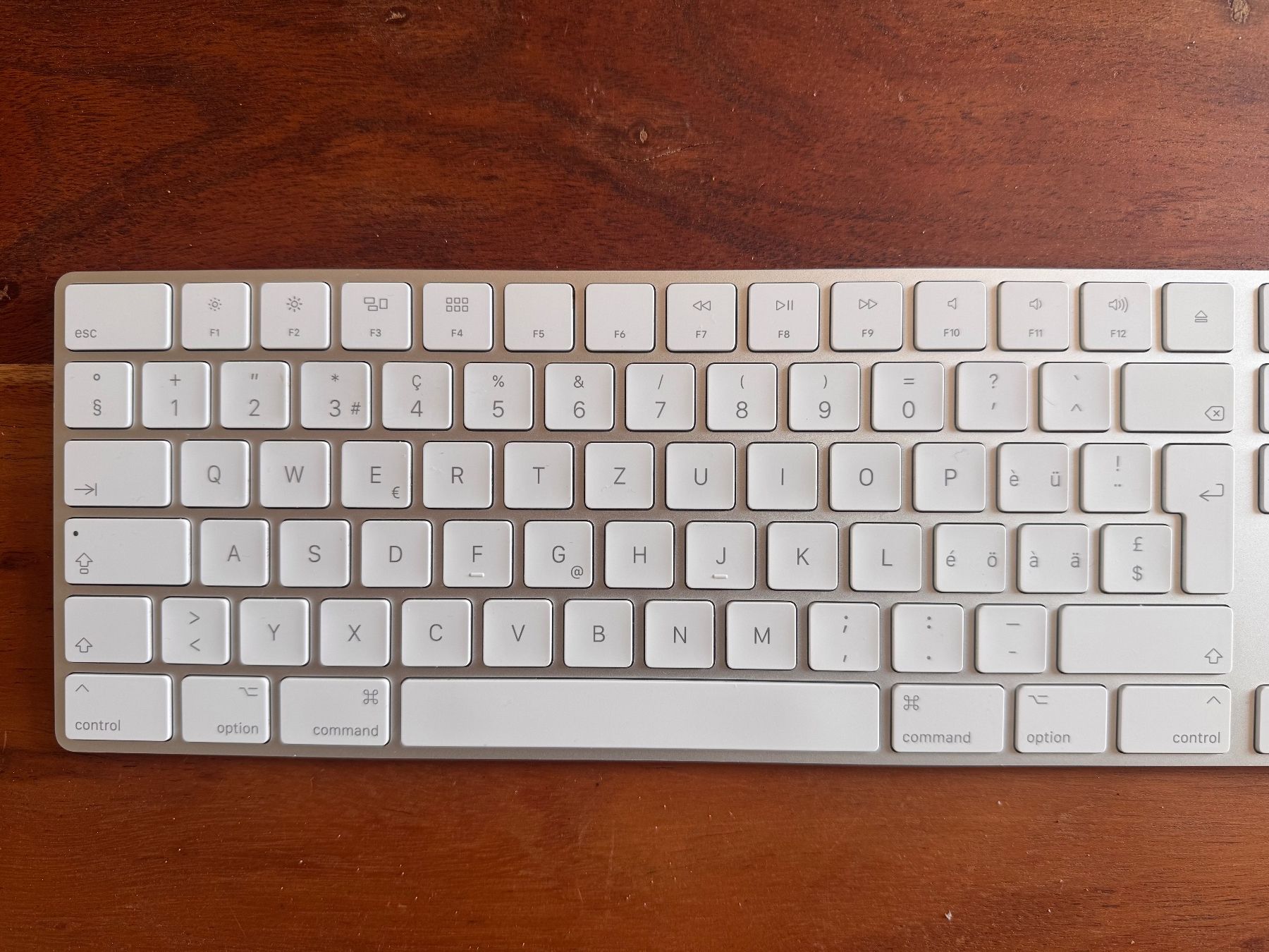 Apple Tastiere: Apple Magic Mouse + Apple Magic Keyboard (CH-Layout) – Usato da Zürich venduto da DaStucchi 2