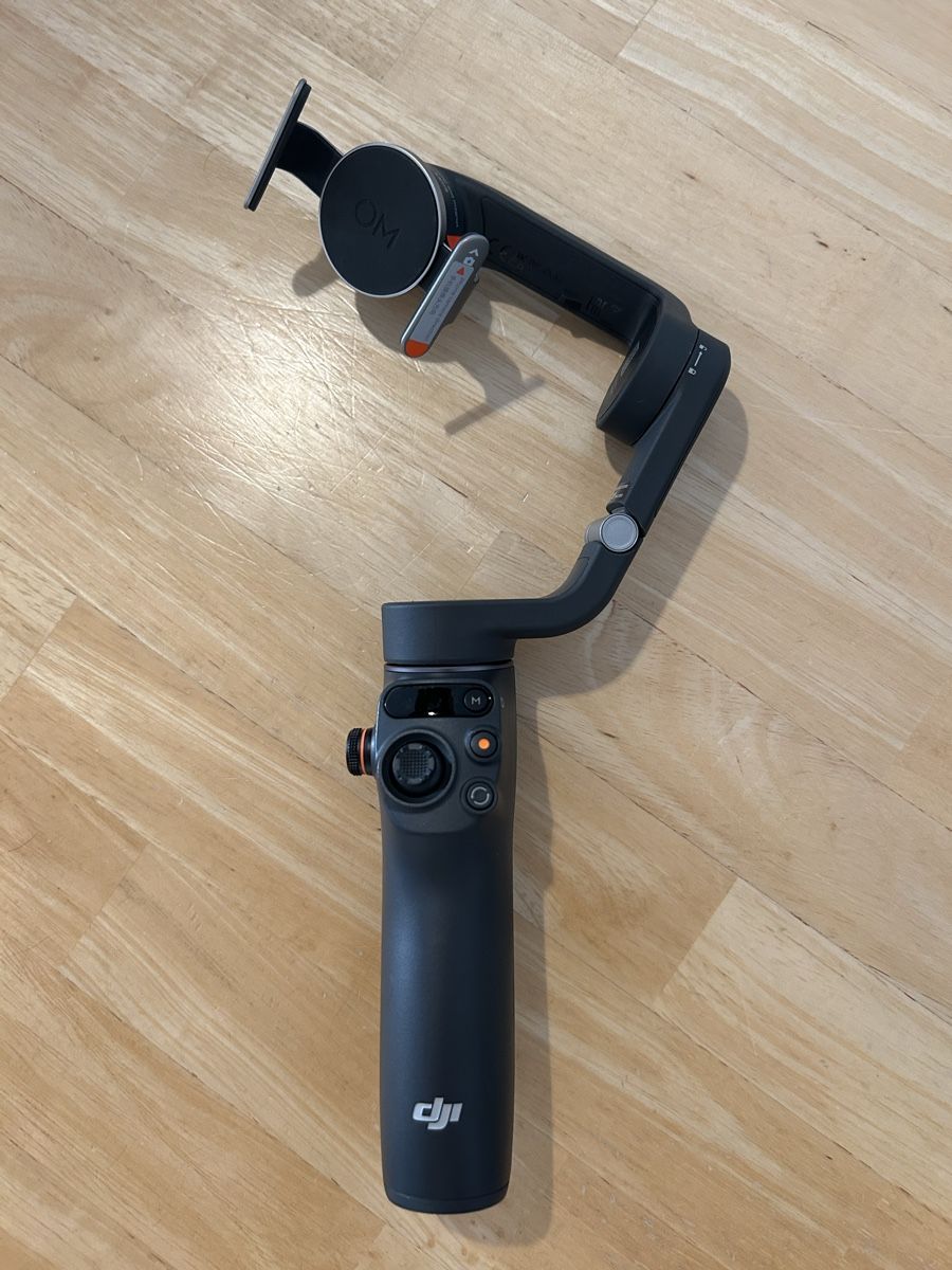 DJI Action Cam: DJI Osmo Mobile 3 Gimbal – Usato da Meiringen venduto da cor_lz6y 2