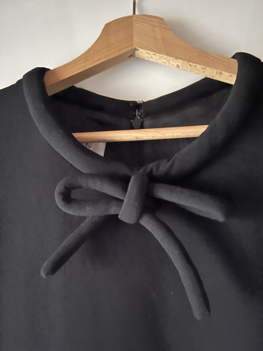 Moschino Vestiti: Petite robe noire Moschino – Nuovo (secondo la descrizione) da Le Mont-Pèlerin venduto da Saritsa73 1