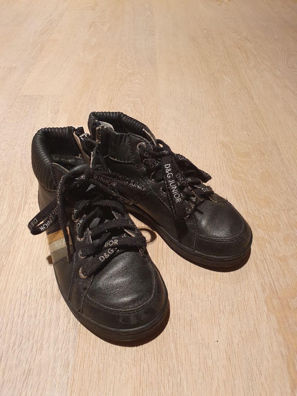 Scarpe per ragazzi: D&G Junior Sneakers Grösse 27 – Usato da Zürich venduto da Integrator 1