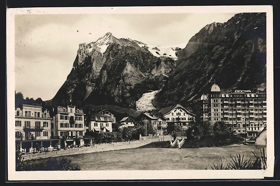 Cartoline postali: AK Grindelwald, Ortspartie mit Bergen – Usato da Berlin venduto da bartko-reher