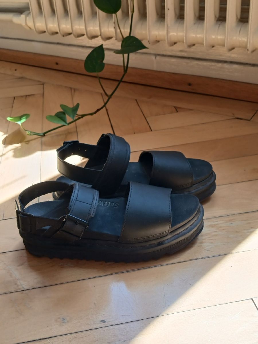 Dr. Martens Scarpe da uomo: Sandales Dr Martens – Usato da La Chaux-de-Fonds venduto da offnoise