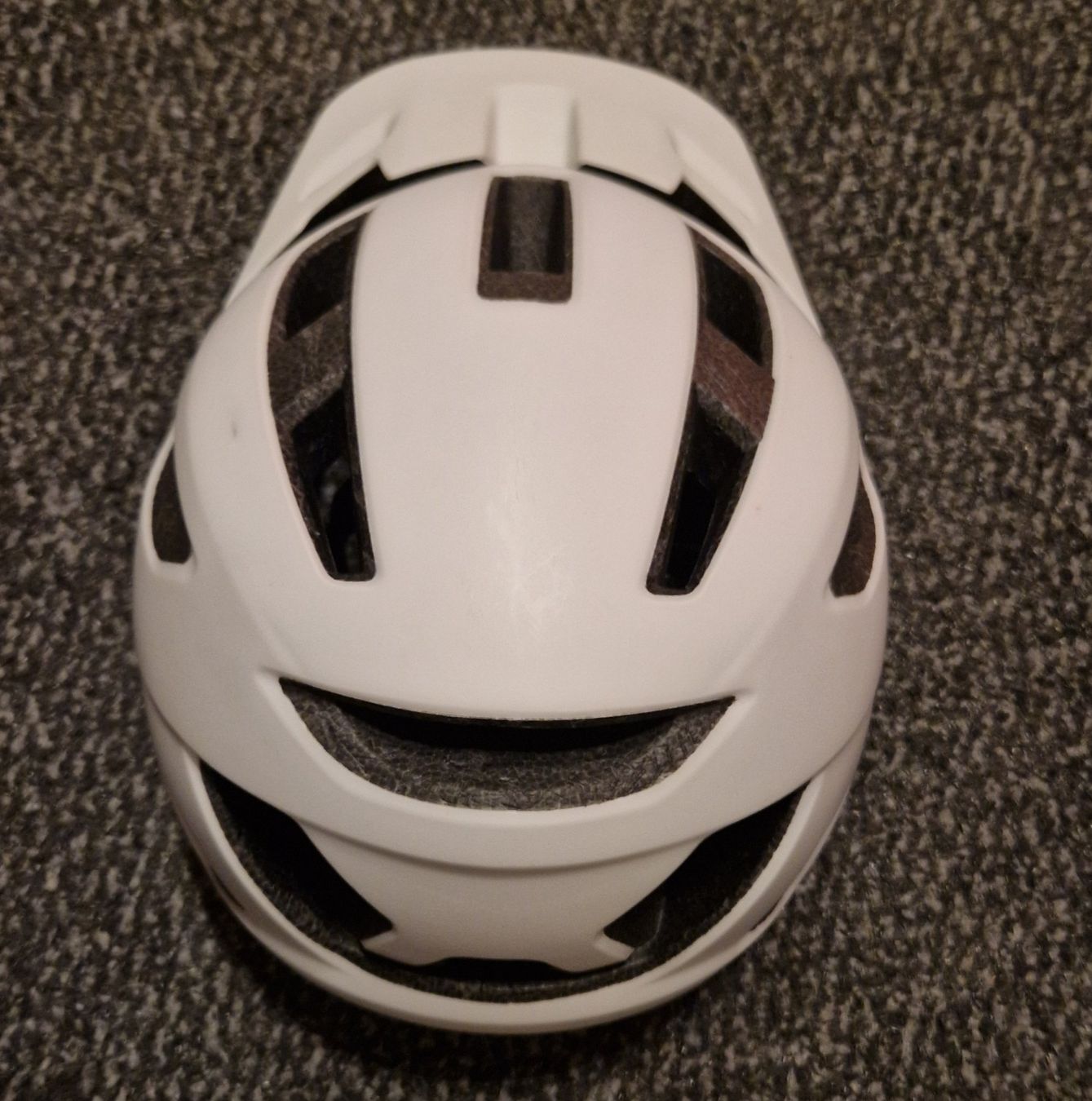 Bell Caschi: Mädchenvelohelm – Usato da Kappelen venduto da chrome72