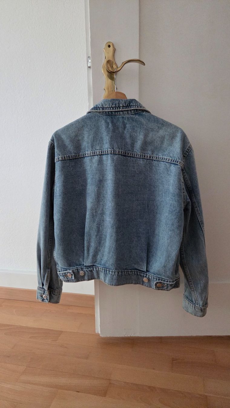 Mango Giacche: Jeansjacke von Mango – Nuovo (secondo la descrizione) da Bern venduto da noelle21 1