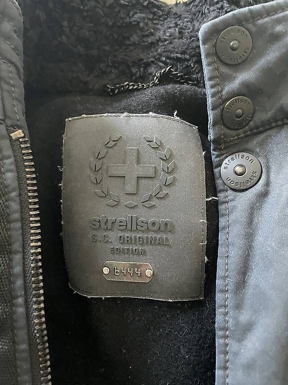 Giacche: Strellson Limitierte Edition Jacke Grösse 50 – Usato da Muttenz venduto da Style_2000 1