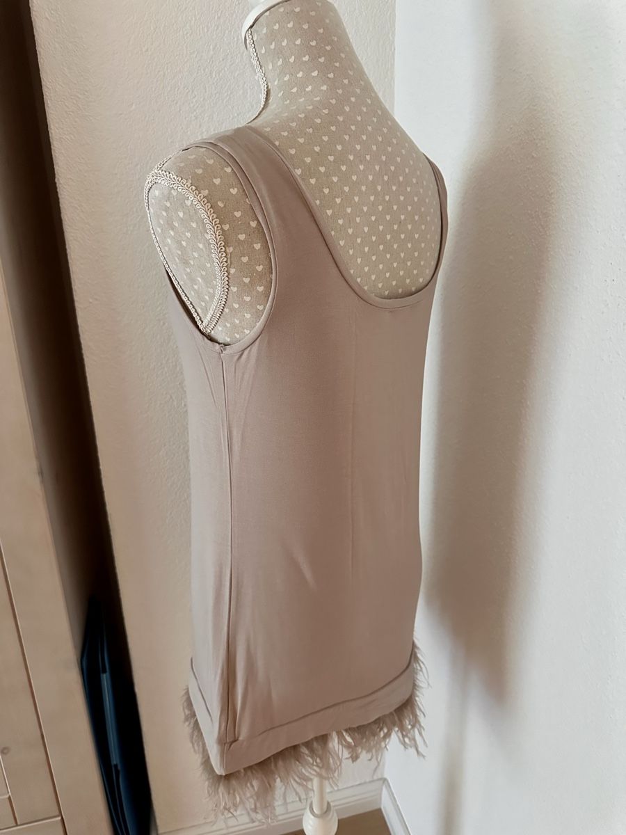 Intimissimi Tops: Schönes hellbeiges Top mit Federn – Neuf (Voir description) à Siebnen par tan_sn8j 2