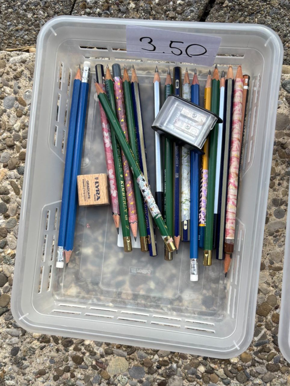 Crayons, crayons de couleur & craies: Div. Bleistifte Vox inkl. Box – D'occasion à Olten par Sonjason